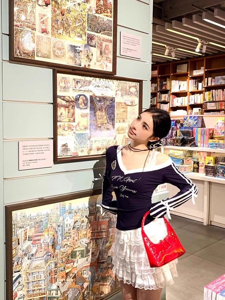 경관 그림 원본 것 알파벳 프린트 V넥 긴팔 티셔츠 한국 스타일 쇼트 스타일 기본 셔츠 맨위 상세 이미지 19