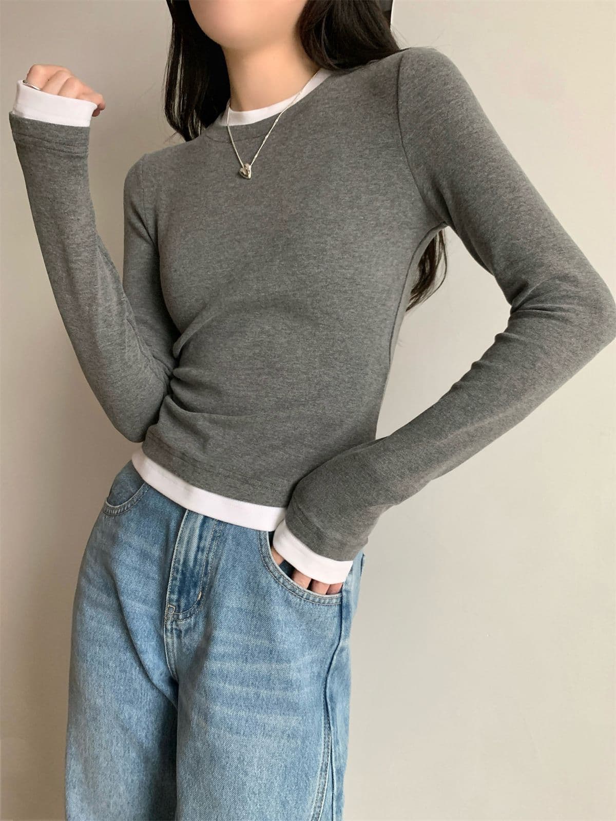 원본 품질 대외 무역 새로운 페이크 레이어드 몸매 가꾸기 긴팔 티셔츠 여성 의류 라운드 넥 풀오버 맨위 상세 이미지 10