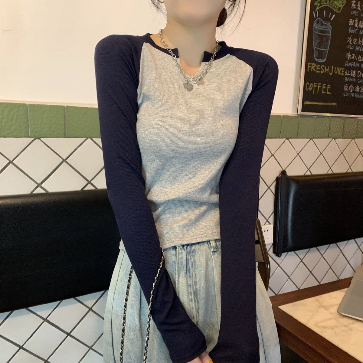 원본 품질 대외 무역 한국 스타일 새로운 리브 배색 반 개방 칼라 몸매 가꾸기 긴팔 티셔츠 여성 의류 이른 가을 맨위 상세 이미지 14