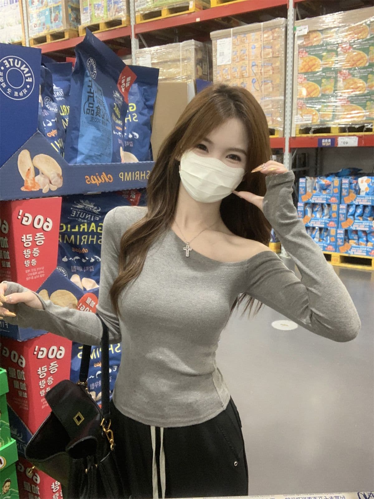 있음 선적 원본 De 플러시 대외 무역 원본 오프숄더 긴팔 만나는 De 플러시 티셔츠 여성 가을 몸매 가꾸기 맨위 상세 이미지 9