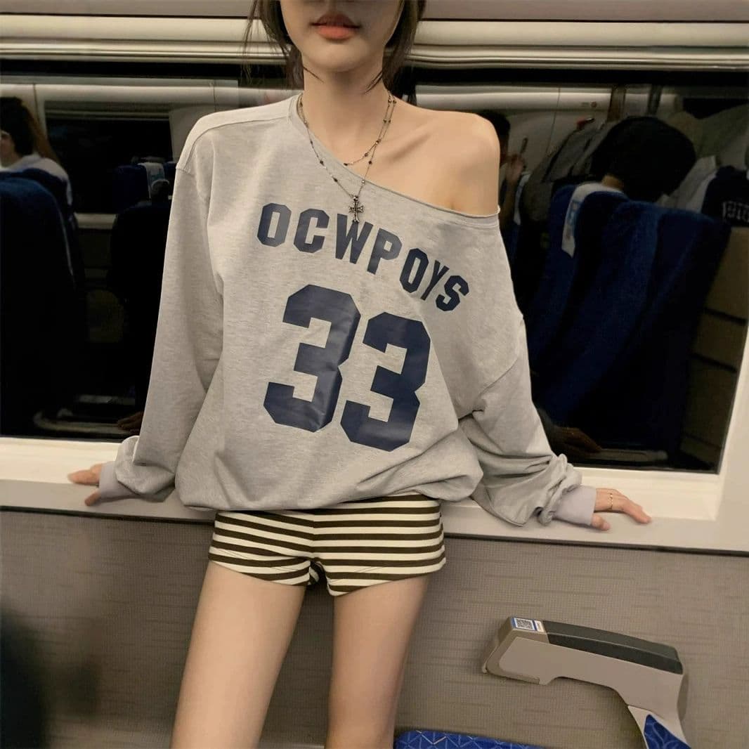 있음 선적 원본 대외 무역 한국 스타일 물고기 규모 알파벳 프린트 비스듬한 어깨 후드티 여성 가을 루즈핏 긴팔 오프숄더