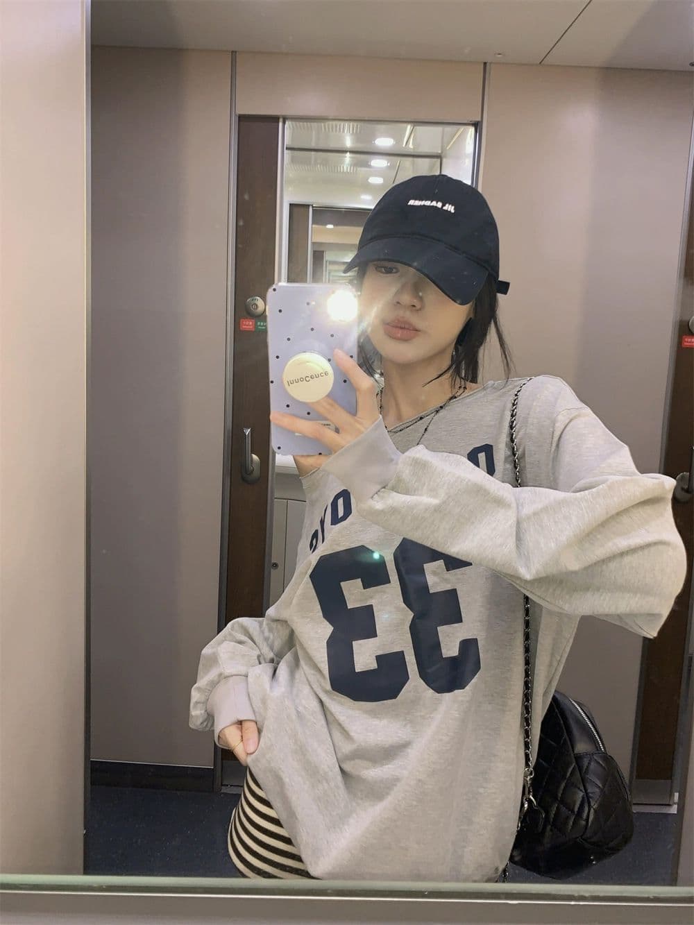 있음 선적 원본 대외 무역 한국 스타일 물고기 규모 알파벳 프린트 비스듬한 어깨 후드티 여성 가을 루즈핏 긴팔 오프숄더 상세 이미지 4