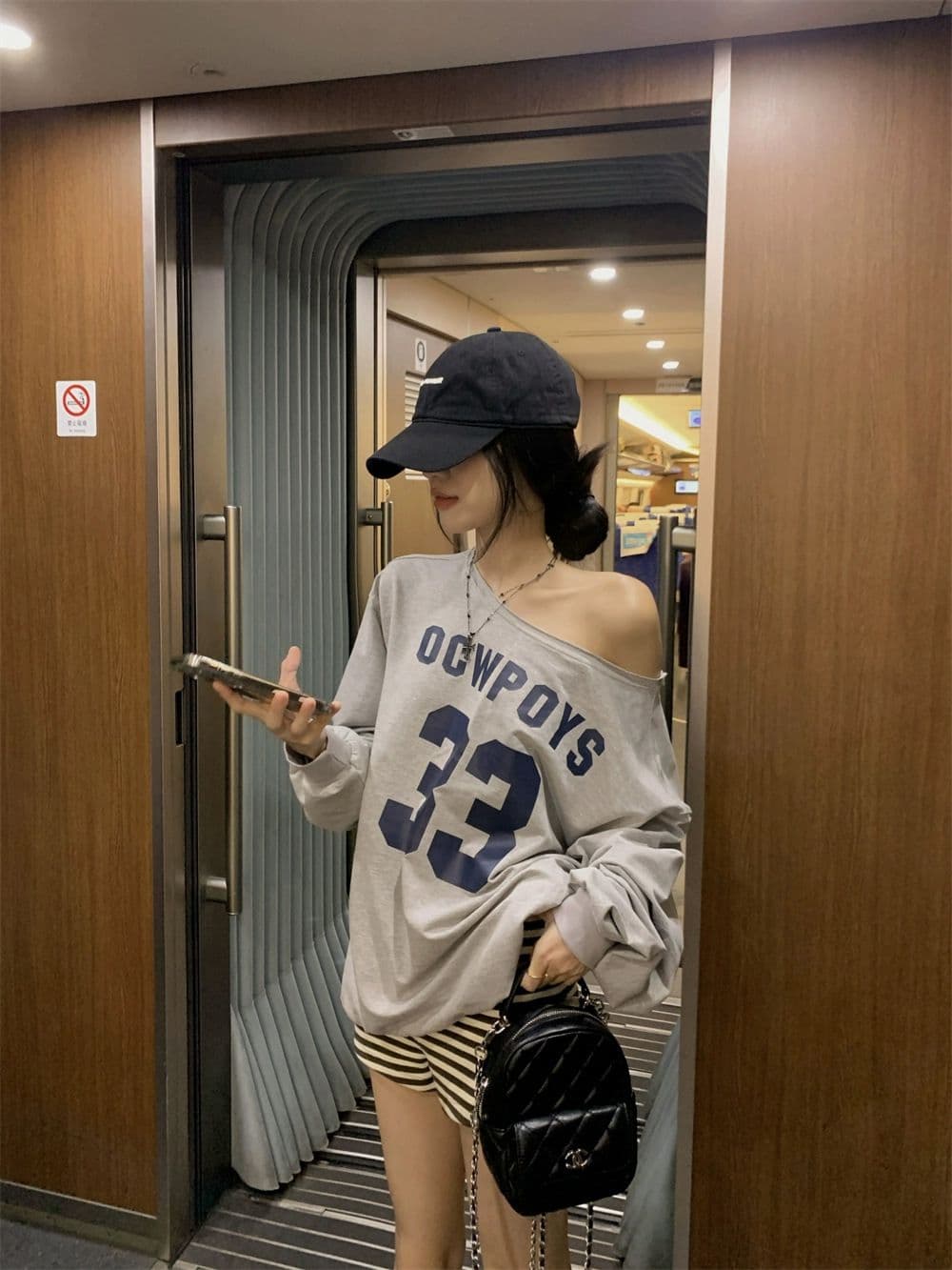 있음 선적 원본 대외 무역 한국 스타일 물고기 규모 알파벳 프린트 비스듬한 어깨 후드티 여성 가을 루즈핏 긴팔 오프숄더 상세 이미지 7