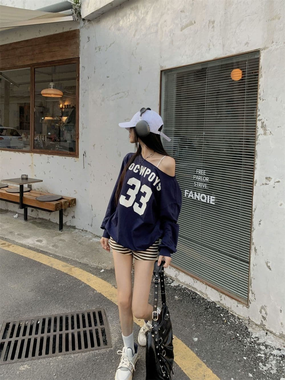 있음 선적 원본 대외 무역 한국 스타일 물고기 규모 알파벳 프린트 비스듬한 어깨 후드티 여성 가을 루즈핏 긴팔 오프숄더 상세 이미지 14