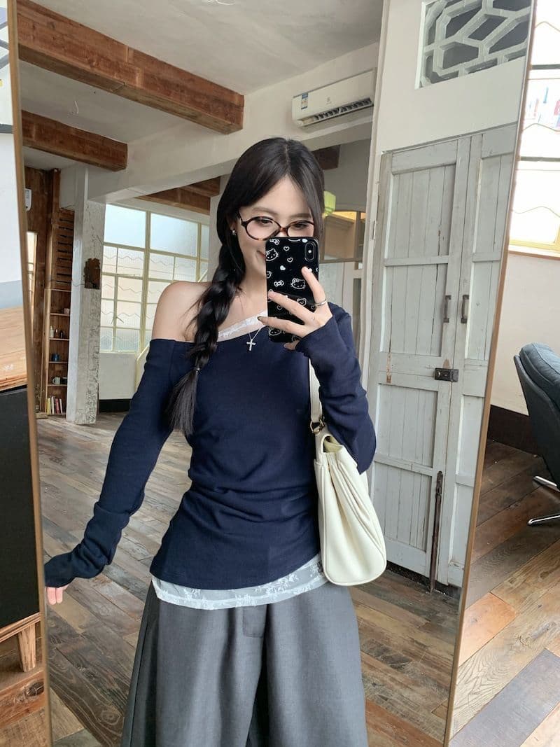 있음 선적 원본 대외 무역 가을 새로운 레이스 조각 비스듬한 어깨 긴팔 티셔츠 여성 몸매 가꾸기 오프숄더 맨위 상세 이미지 16