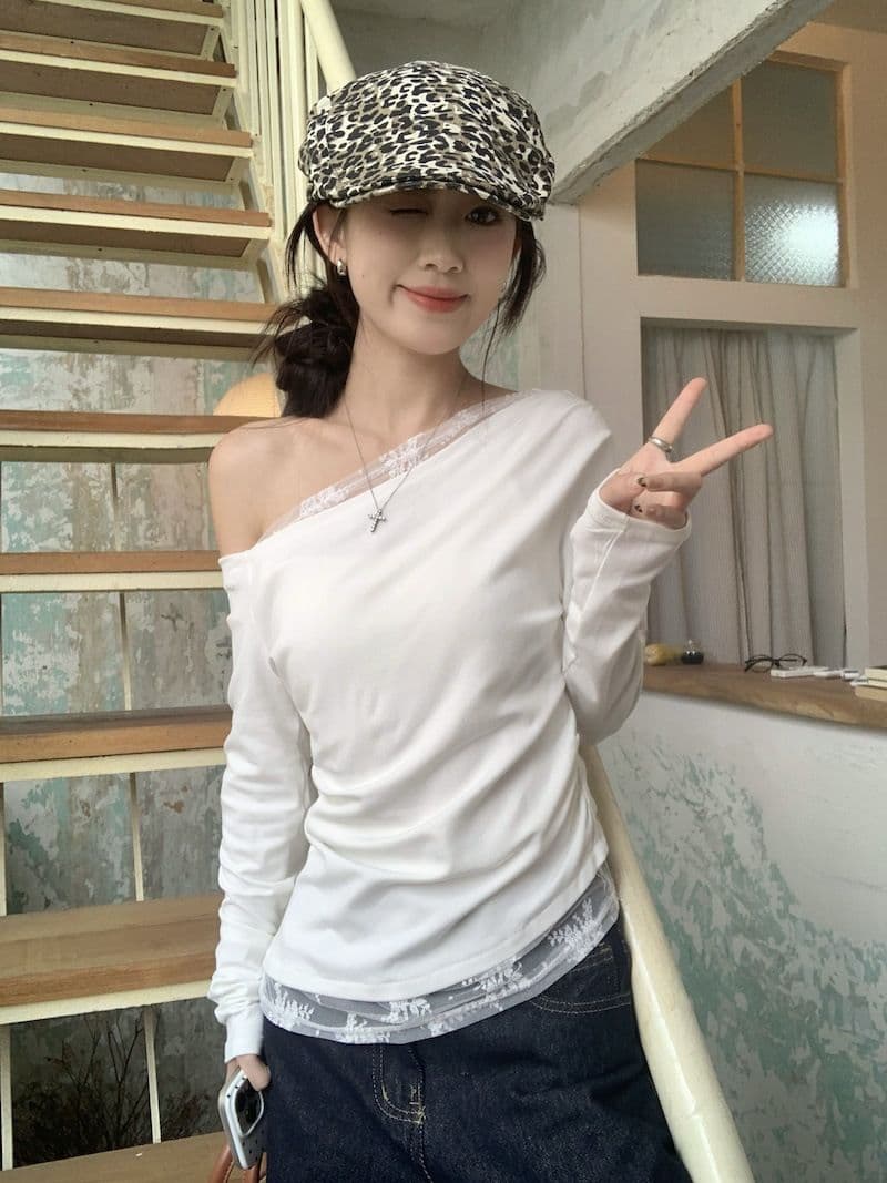 있음 선적 원본 대외 무역 가을 새로운 레이스 조각 비스듬한 어깨 긴팔 티셔츠 여성 몸매 가꾸기 오프숄더 맨위 상세 이미지 23