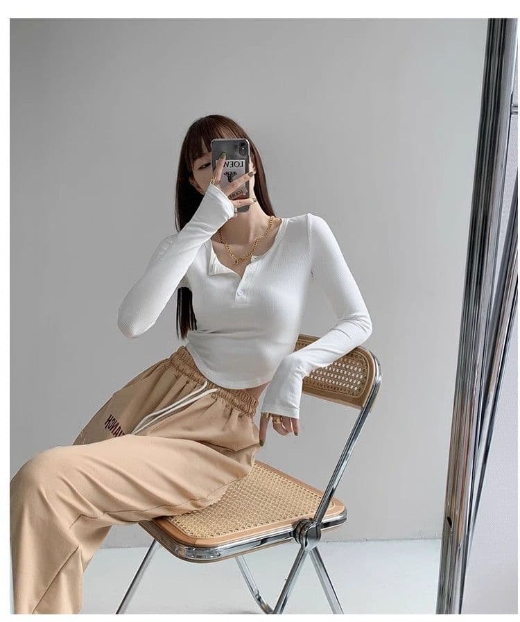 있음 선적 새로운 원본 대외 무역 한국 스타일 긴팔 티셔츠 여성 가을 반 개방 칼라 색상 기본 셔츠 몸매 가꾸기 쇼트 스타일 상세 이미지 9