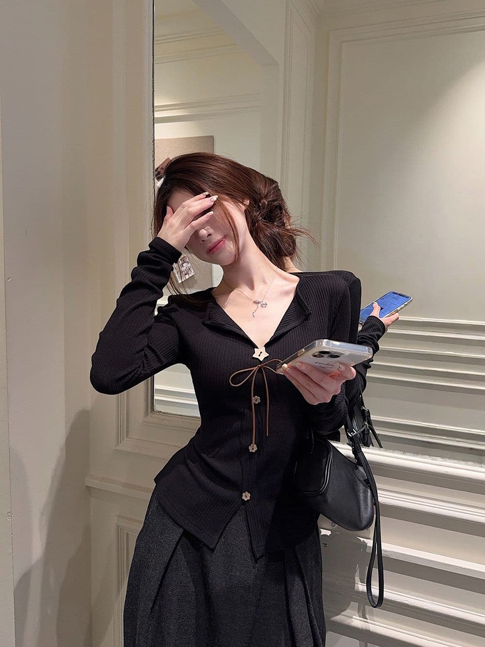 원본 품질 Chic 나비 매듭 V넥 긴팔 티셔츠 여성 가을 달콤한 매운맛 몸매 가꾸기 디자인 센스 인사이드 잡아라. 의류 상세 이미지 20