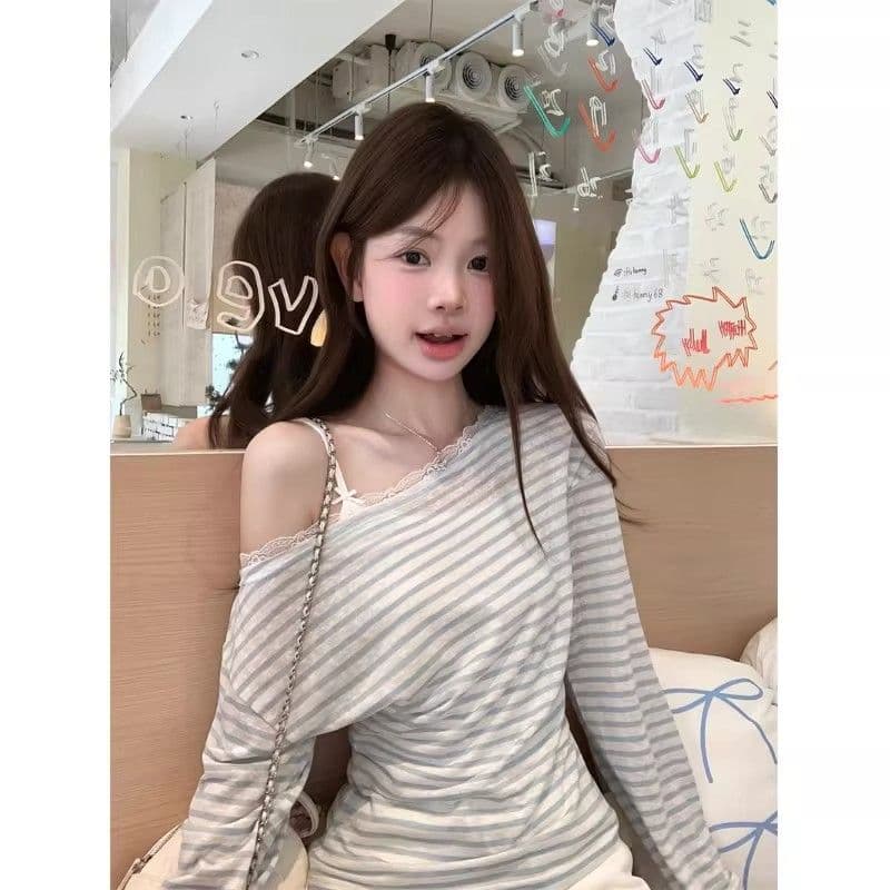 경관 그림 원본 것 달콤한 스타일 레이스 조각 비스듬한 어깨 긴팔 티셔츠 오프숄더 맨위