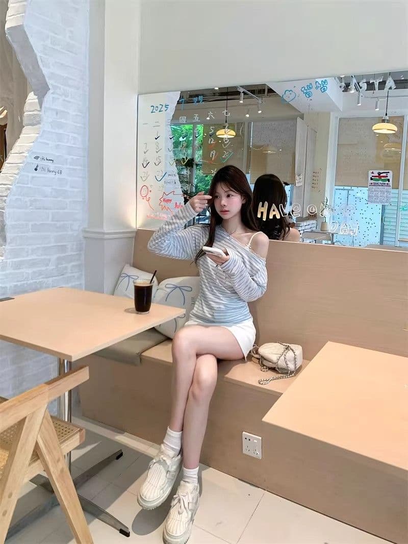 경관 그림 원본 것 달콤한 스타일 레이스 조각 비스듬한 어깨 긴팔 티셔츠 오프숄더 맨위 상세 이미지 6