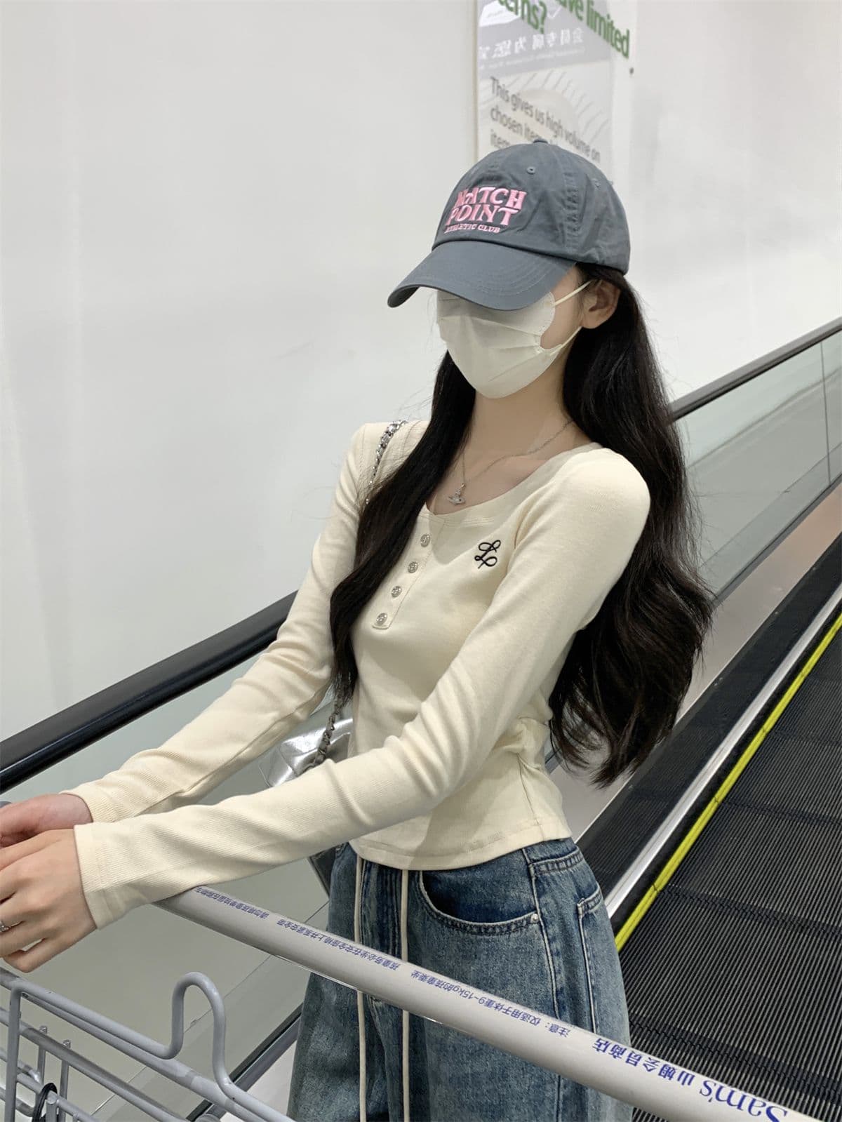 모달 miu 부드러운 카드 허리 주름 맨위 2026 가을 긍정적 인 어깨 자수 단추 티셔츠 긴팔 기본 셔츠 상세 이미지 18