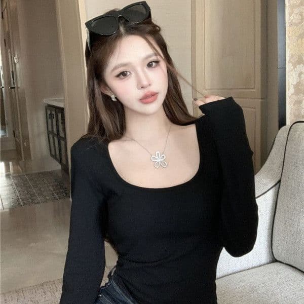 섹시한 아름다움 뒤로 홀로우 아웃 레이스 조각 긴팔 티셔츠 2026 가을 새로운 핫걸 허리 수축 슬림해 보이는 만나는 맨위 이미지 3