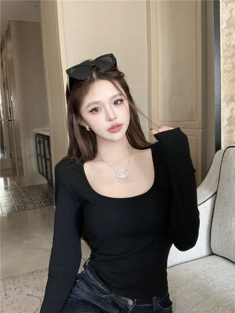 섹시한 아름다움 뒤로 홀로우 아웃 레이스 조각 긴팔 티셔츠 2026 가을 새로운 핫걸 허리 수축 슬림해 보이는 만나는 맨위 상세 이미지 16