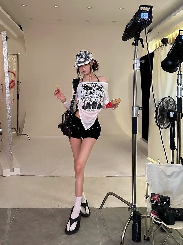 패션 루즈핏 디자인 센스 다용도 개성 레트로 핫걸 오프숄더 얇은 스타일 긴팔 티셔츠 맨위 상세 이미지 4
