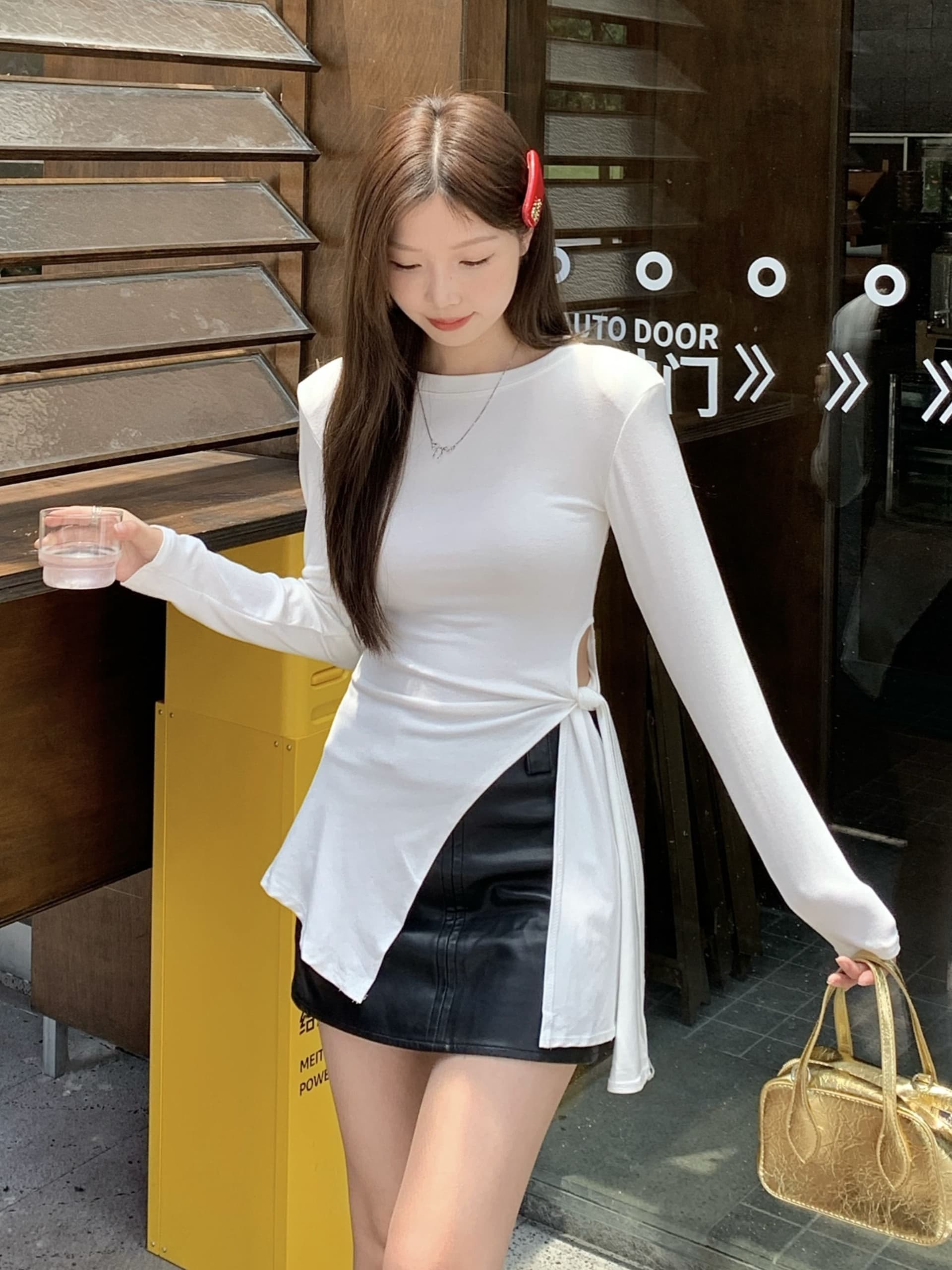 모달 사람들 면 260 그램 화이트 티셔츠 여성 가을 표지 고기 슬림해 보이는 긍정적 인 어깨 동정 트임 불규칙 맨위 이미지 4