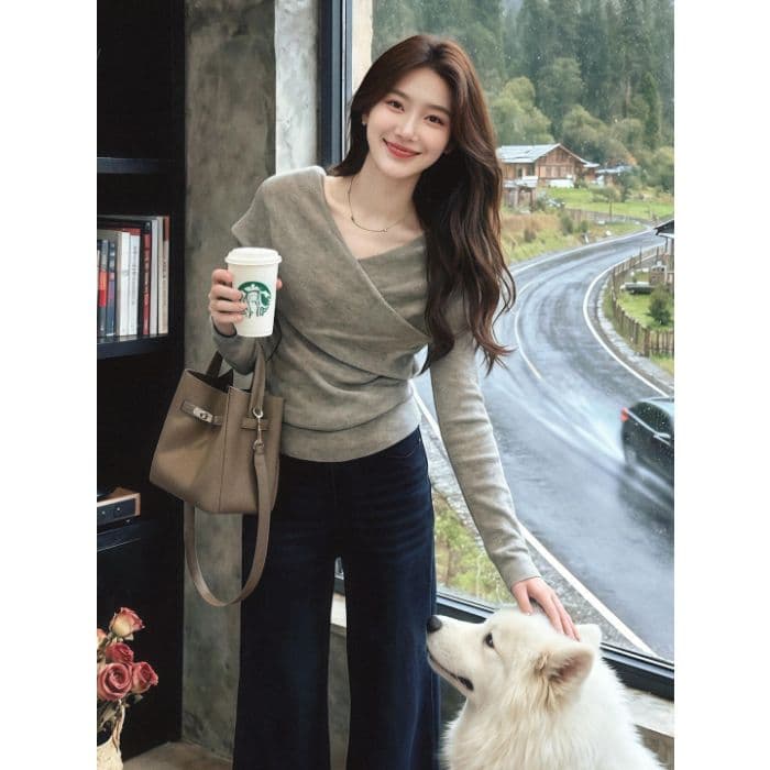 리브 De 플러시 십자가 디자인 센스 보트넥 이슬 쇄골 긴팔 티셔츠 여성 가을 기본 셔츠 맨위 이미지 2