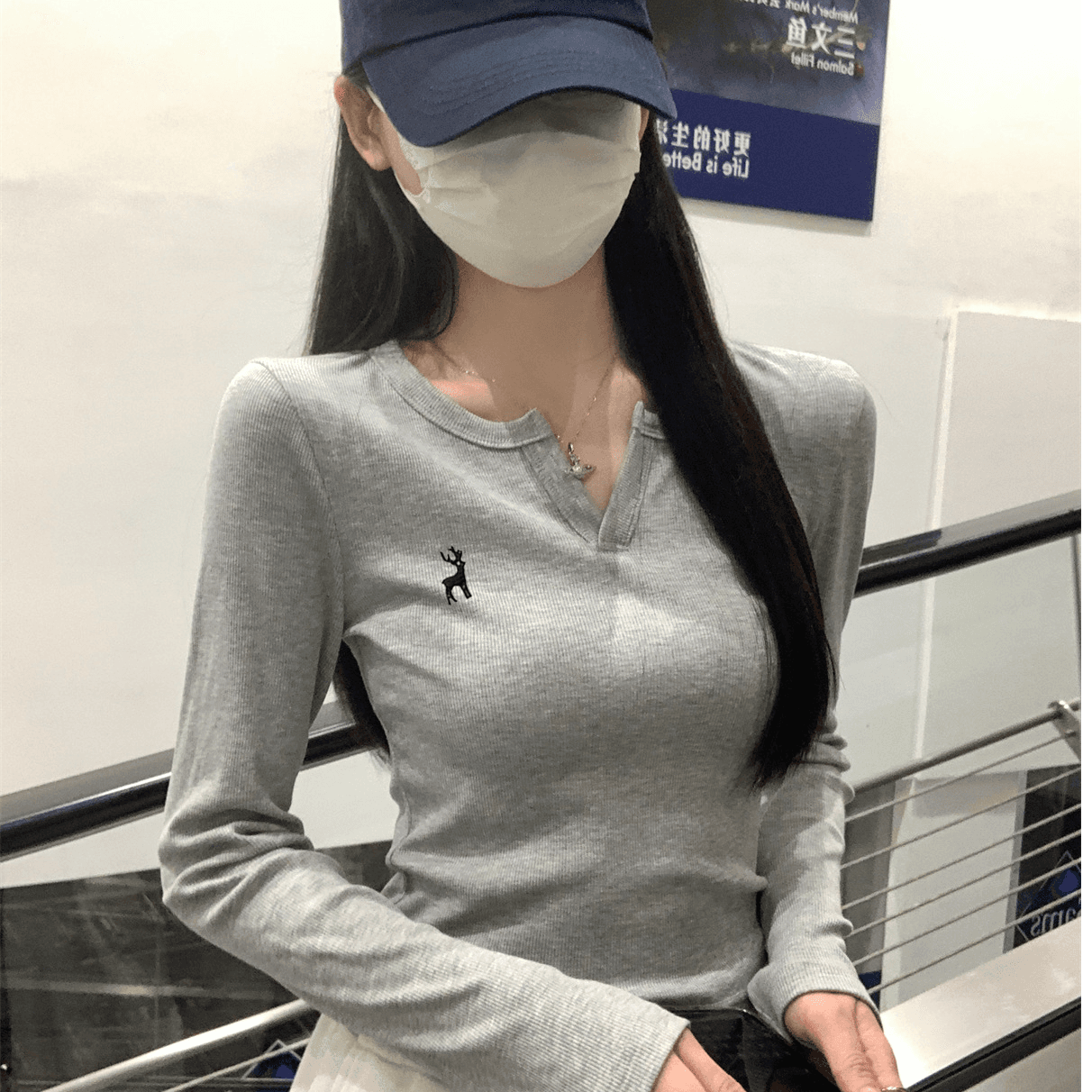 있음 선적 원본 대외 무역 한국 스타일 새로운 레트로 자수 반 개방 칼라 긴팔 티셔츠 여성 의류 가을 만나는 맨위 상세 이미지 4