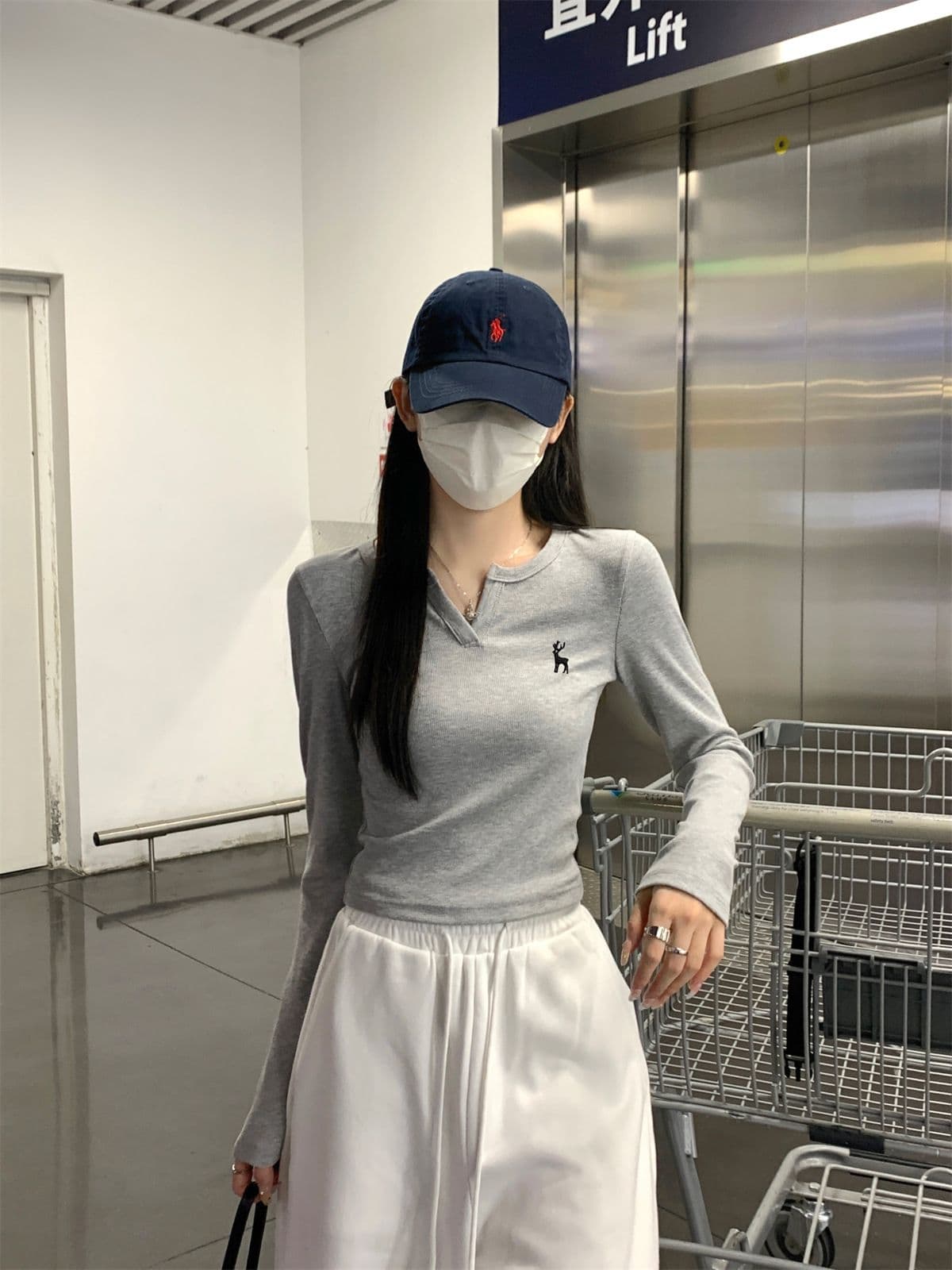 있음 선적 원본 대외 무역 한국 스타일 새로운 레트로 자수 반 개방 칼라 긴팔 티셔츠 여성 의류 가을 만나는 맨위 상세 이미지 12