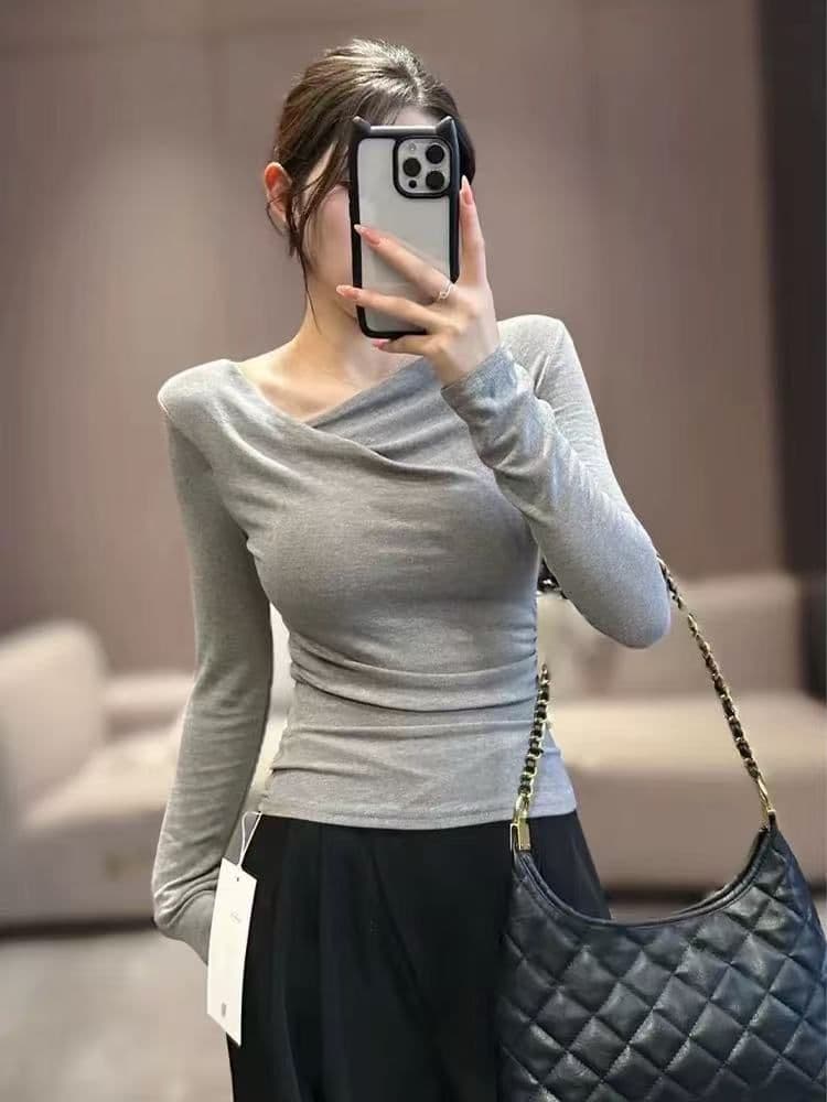 있음 선적 원본 대외 무역 한국 스타일 가을 새로운 흔들다 칼라 비스듬한 어깨 오프숄더 긴팔 티셔츠 여성 기본 셔츠 맨위 상세 이미지 11