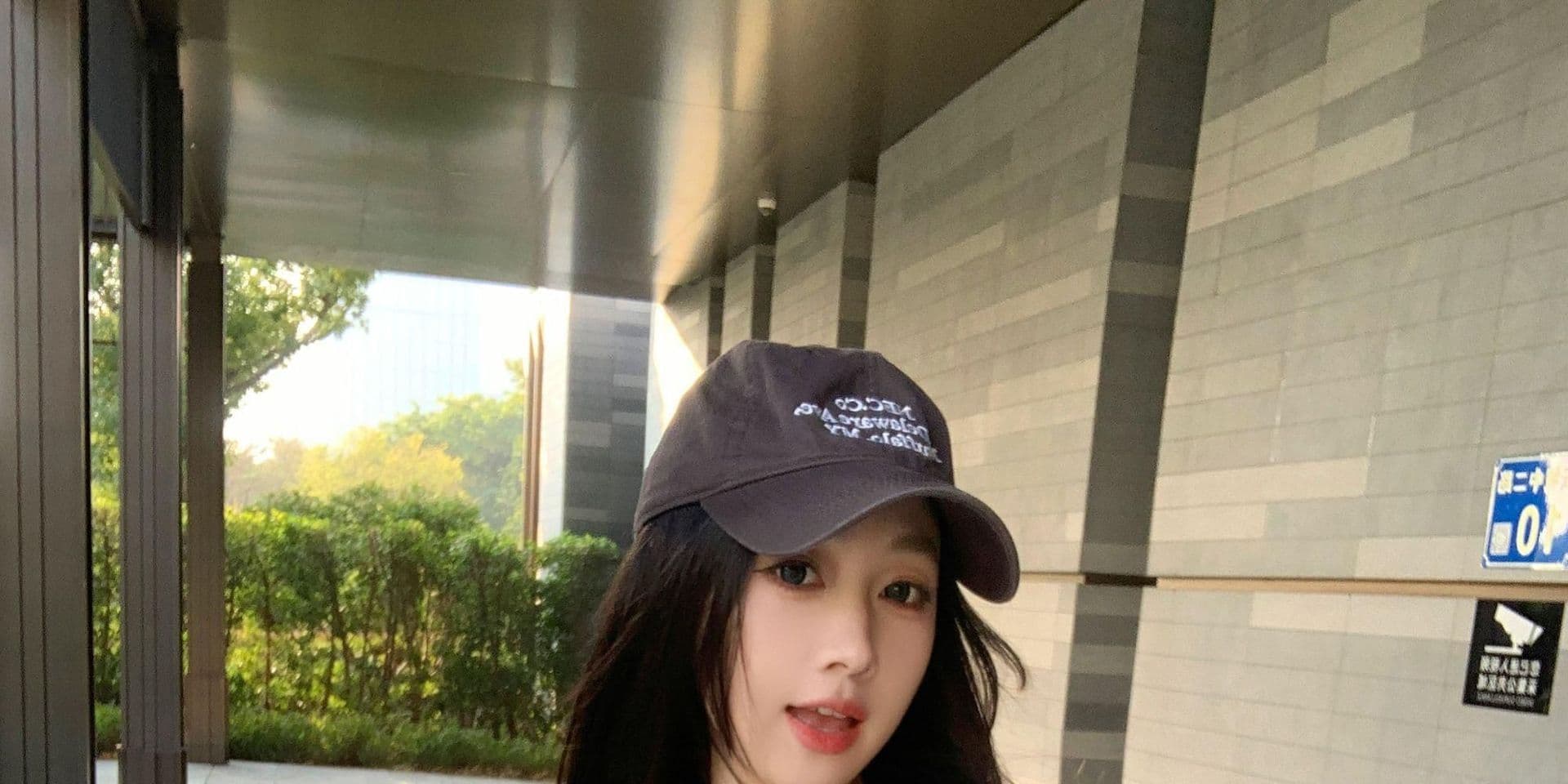 있음 선적 원본 대외 무역 한국 스타일 가을 새로운 핫걸 몸매 가꾸기 반 개방 버클 후드 티 스웨터 허리 수축 긴팔 상세 이미지 18