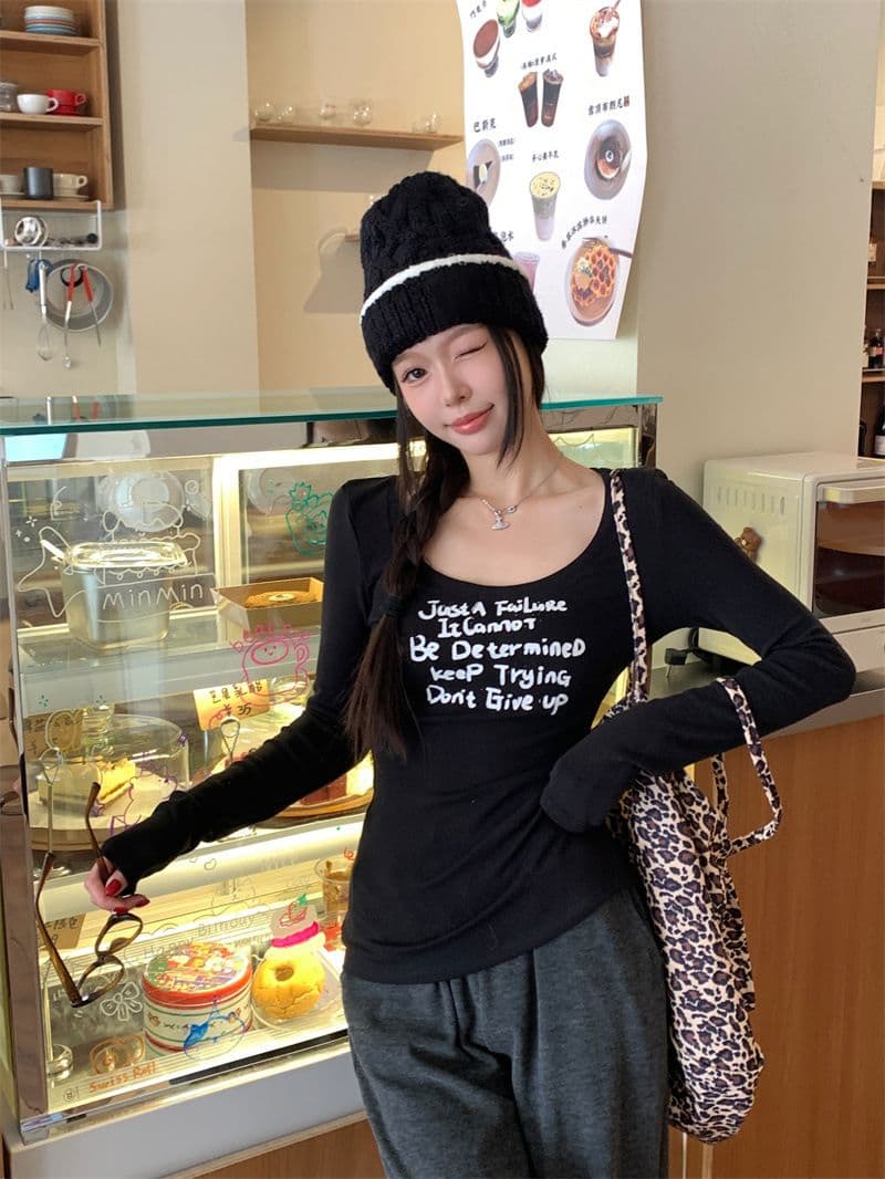 있음 선적 원본 대외 무역 한국 스타일 핫걸 바람 프린트 긴팔 티셔츠 여성 가을 한국 스타일 몸매 가꾸기 긍정적 인 어깨 이미지 3