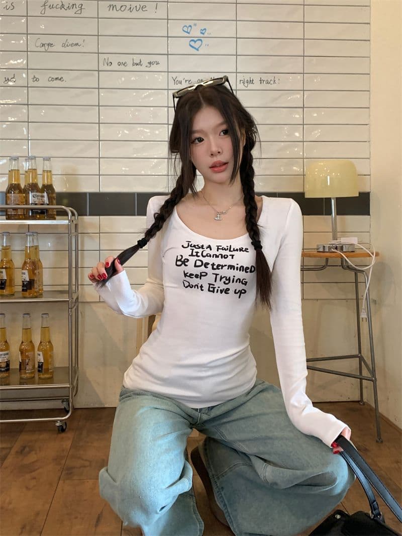 있음 선적 원본 대외 무역 한국 스타일 핫걸 바람 프린트 긴팔 티셔츠 여성 가을 한국 스타일 몸매 가꾸기 긍정적 인 어깨 상세 이미지 32
