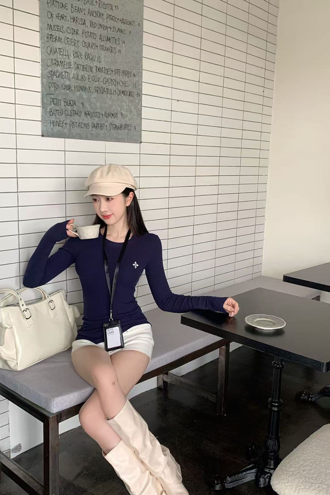있음 선적 원본 대외 무역 한국 스타일 새로운 핫걸 라운드 넥 자수 긴팔 티셔츠 여성 허리 수축 만나는 상세 이미지 17