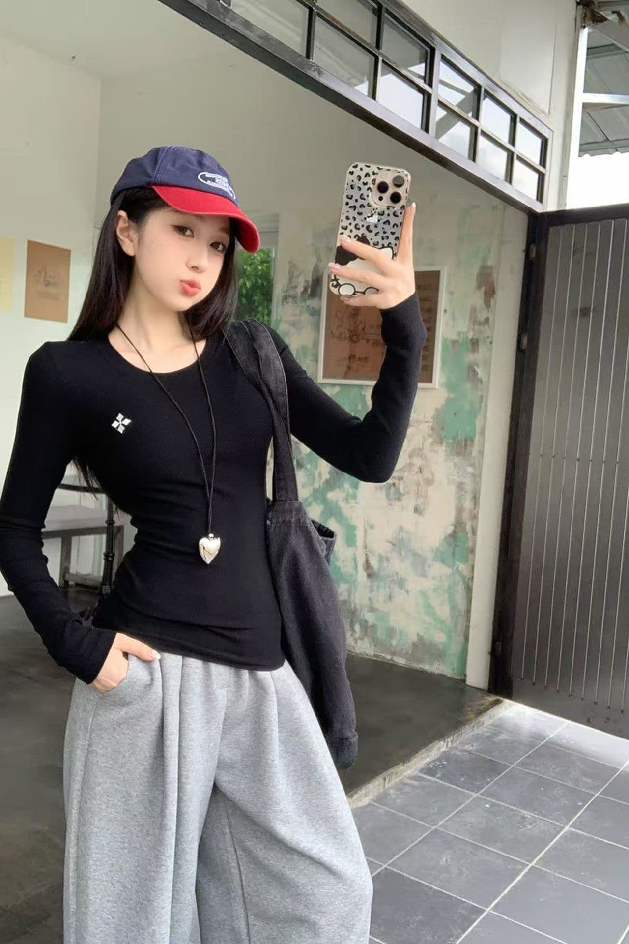 있음 선적 원본 대외 무역 한국 스타일 새로운 핫걸 라운드 넥 자수 긴팔 티셔츠 여성 허리 수축 만나는 상세 이미지 20