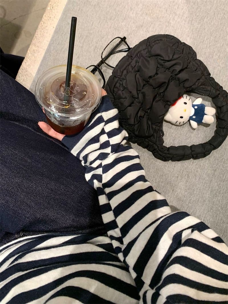 원본 대외 무역 한국 스타일 가을 새로운 느긋한 바람 스트라이프 반 개방 칼라 오프숄더 긴팔 티셔츠 여성 상세 이미지 2