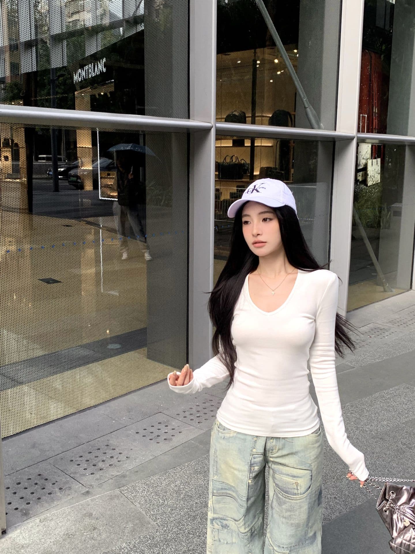 원본 대외 무역 한국 스타일 가을 새로운 De 플러시 V넥 긴팔 티셔츠 여성 몸매 가꾸기 맨위 상세 이미지 5
