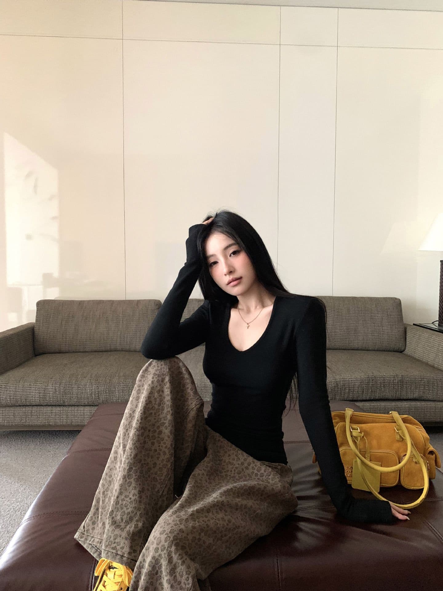 원본 대외 무역 한국 스타일 가을 새로운 De 플러시 V넥 긴팔 티셔츠 여성 몸매 가꾸기 맨위 상세 이미지 25