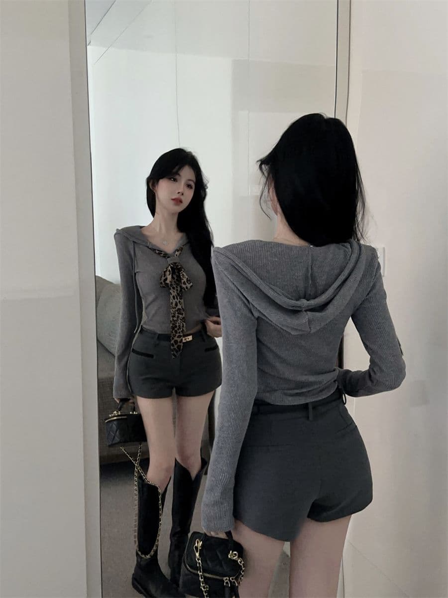 5 4 리브 V넥 레오파드 무늬 넥타이 패치워크 쇼트 스타일 긴팔 티셔츠 기본 셔츠 여성 가을 핫걸 후드 맨위 상세 이미지 13