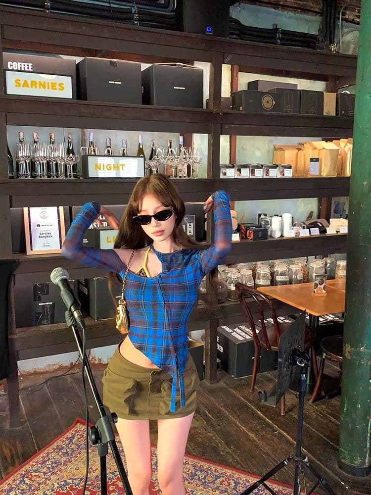 있음 선적 경관 그림 원본 것 파란색 체크무늬 불규칙 오프숄더 티셔츠 여성 몸매 가꾸기 긴팔 맨위 상세 이미지 18