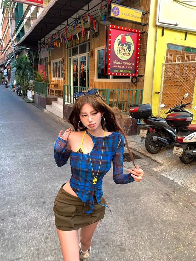 있음 선적 경관 그림 원본 것 파란색 체크무늬 불규칙 오프숄더 티셔츠 여성 몸매 가꾸기 긴팔 맨위 상세 이미지 19