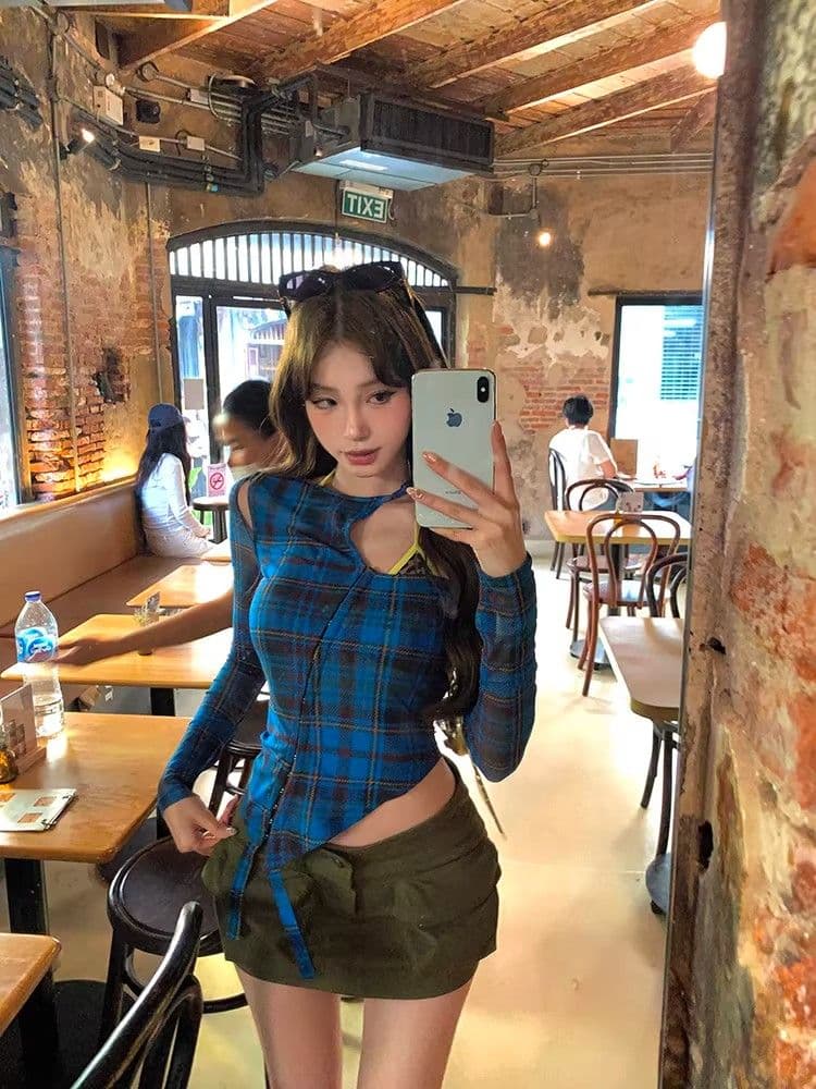 있음 선적 경관 그림 원본 것 파란색 체크무늬 불규칙 오프숄더 티셔츠 여성 몸매 가꾸기 긴팔 맨위 상세 이미지 21
