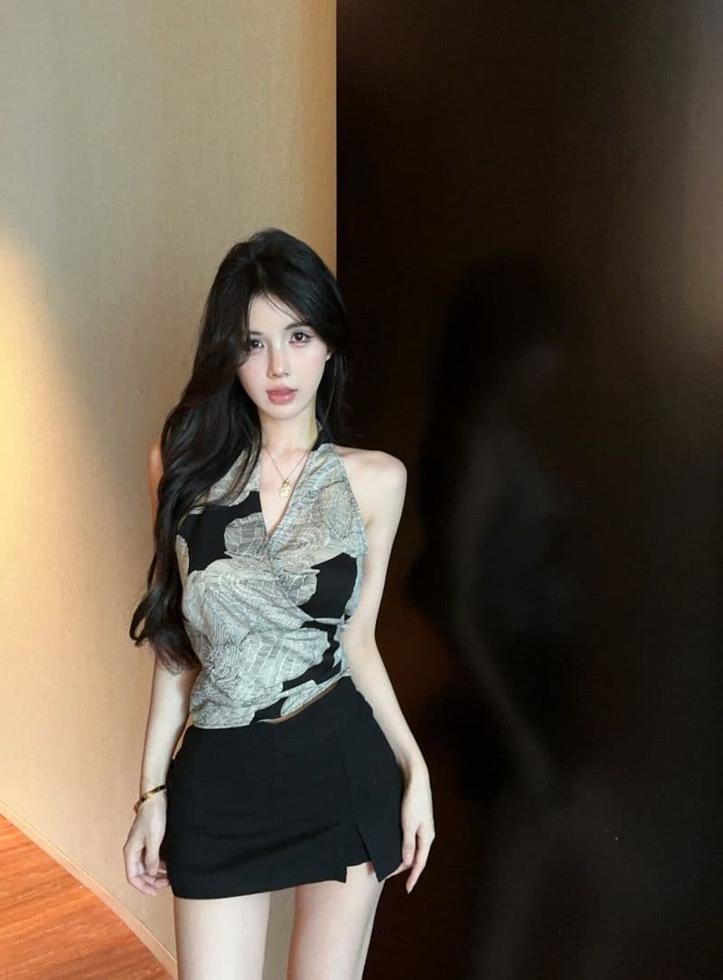 있음 선적 셔틀 제직 그리드 레트로 프린트 십자가 V넥 행침 목 캐미솔 여름 스트랩 몸매 가꾸기 핫걸 맨위 상세 이미지 6