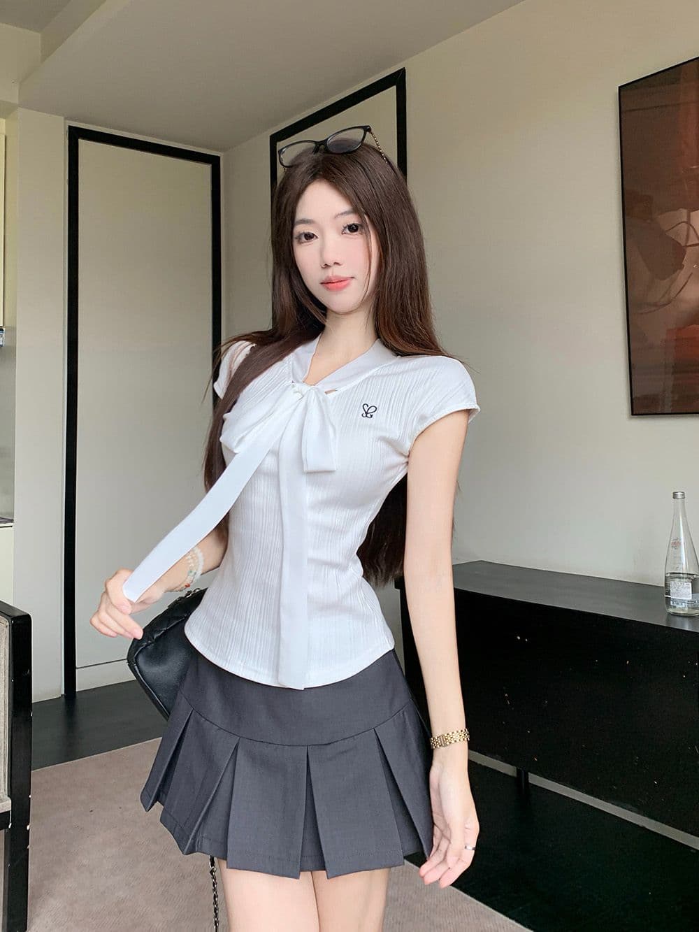 있음 선적 원본 것 나비 매듭 스트랩 화이트 나비 매듭 스트랩 꼬집기 허리 슬림해 보이는 반팔 티셔츠 여성 여름 상세 이미지 3
