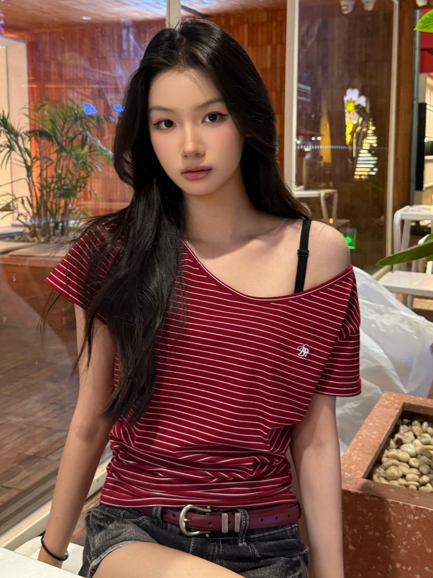 있음 선적 컬러 짜임 기사 아메리칸 핫걸 빨간색 비스듬한 어깨 오프숄더 스트라이프 티셔츠 여성 여름 오프숄더 쇼트 스타일 맨위 상세 이미지 2