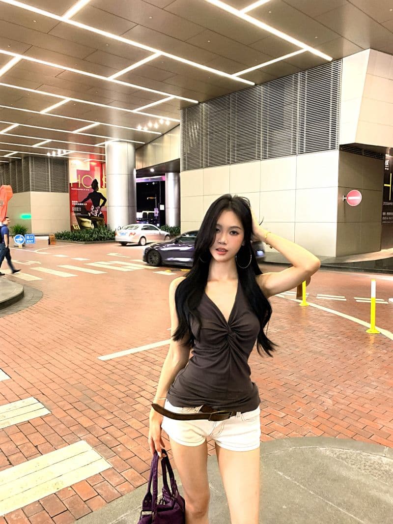 사람들 면 섹시한 아름다움 뒤로 황색 비틀림 행침 목 캐미솔 여름 몸매 가꾸기 민소매 외출용 순수한 욕망 바람 상세 이미지 18