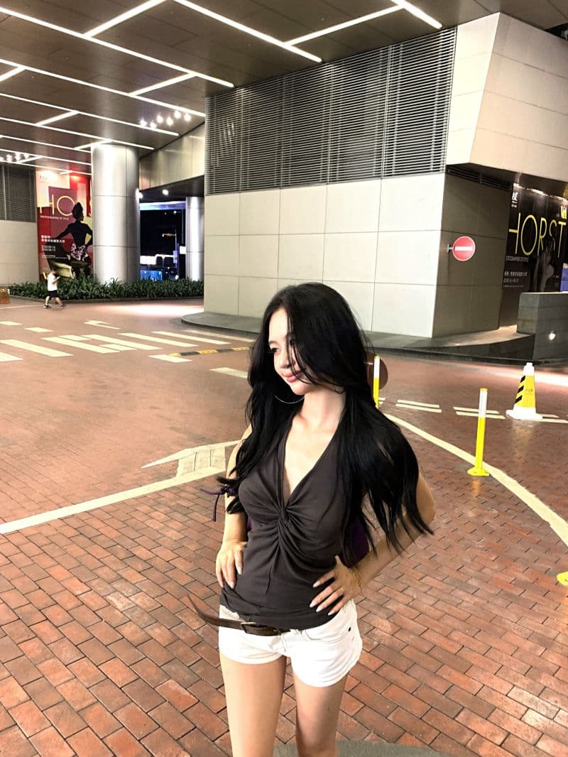 사람들 면 섹시한 아름다움 뒤로 황색 비틀림 행침 목 캐미솔 여름 몸매 가꾸기 민소매 외출용 순수한 욕망 바람 상세 이미지 19