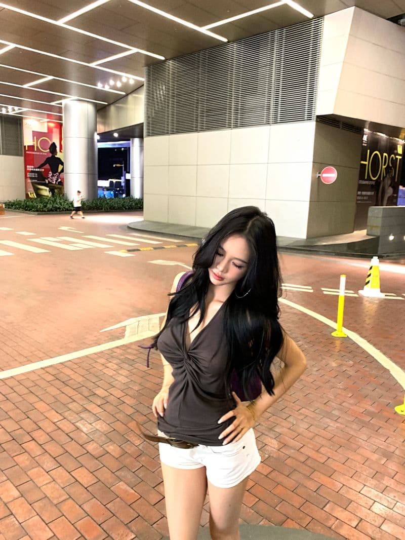 사람들 면 섹시한 아름다움 뒤로 황색 비틀림 행침 목 캐미솔 여름 몸매 가꾸기 민소매 외출용 순수한 욕망 바람 상세 이미지 20