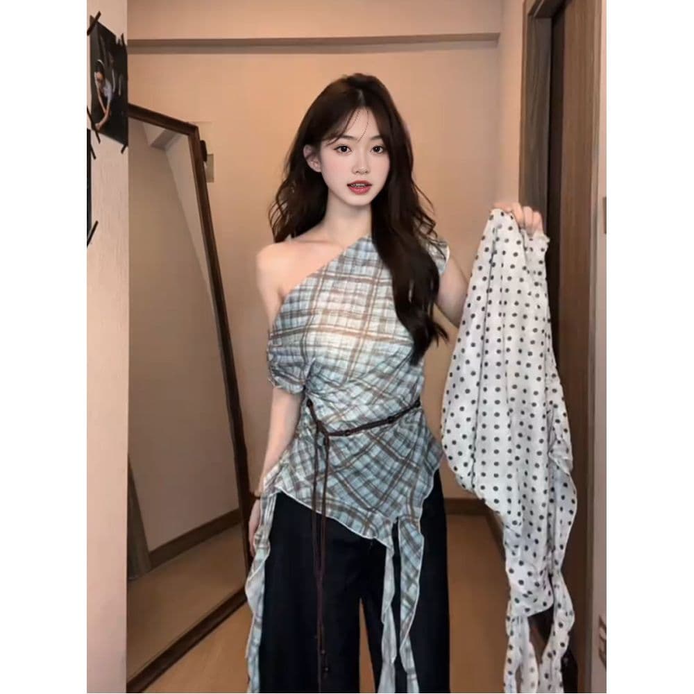 있음 선적 있음 벨트 한 부서 품격 도트 무늬 불규칙 반팔 티셔츠 배색 체크무늬 비스듬한 어깨 의류 여성 여름 상세 이미지 8