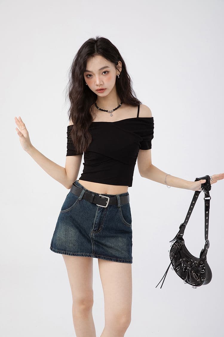 있음 선적 양면 웨어러블 검정색 오프숄더 반팔 티셔츠 여성 여름 디자인 센스 작은 대중 몸매 가꾸기 슬림해 보이는 맨위 상세 이미지 5