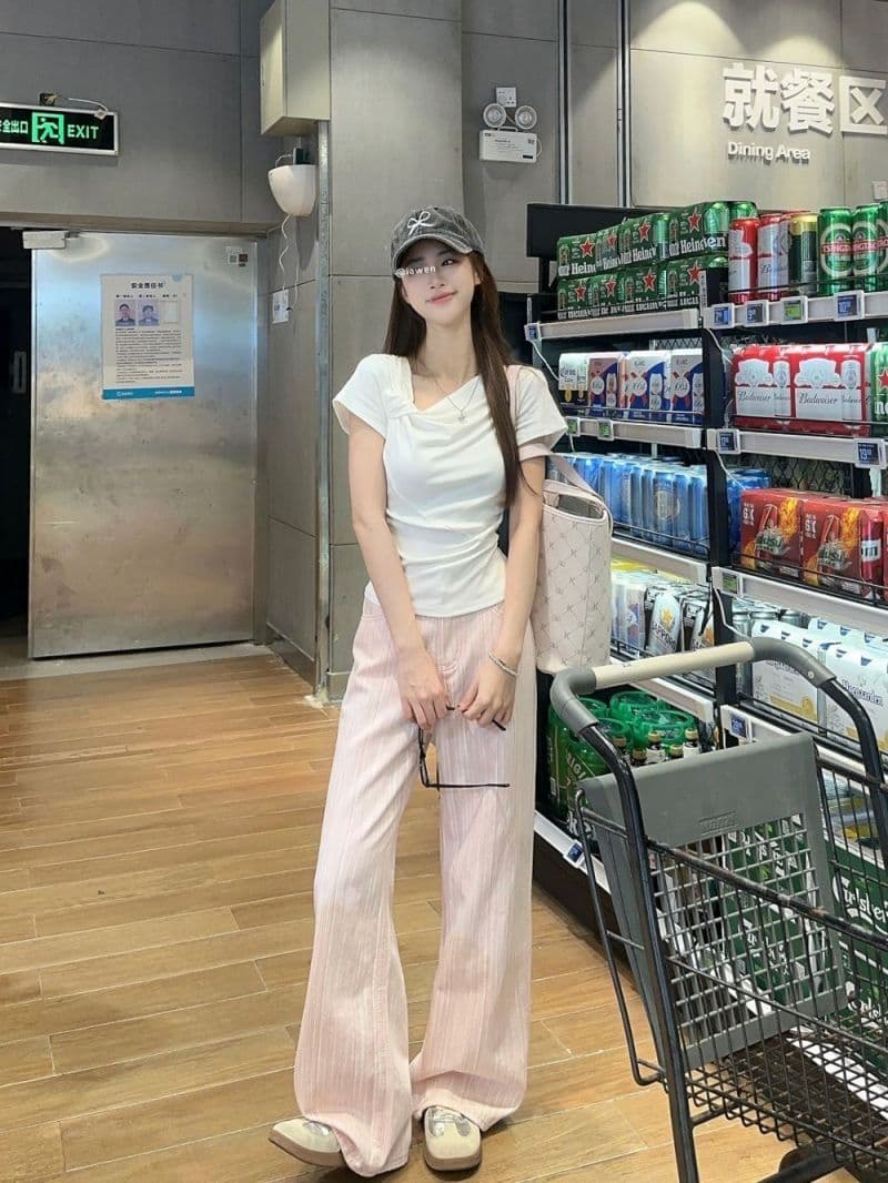있음 선적 원본 사람들 면 디자인 센스 비틀림 파란색 반팔 티셔츠 여성 여름 주름 Chic 긍정적 인 어깨 의류 상세 이미지 22