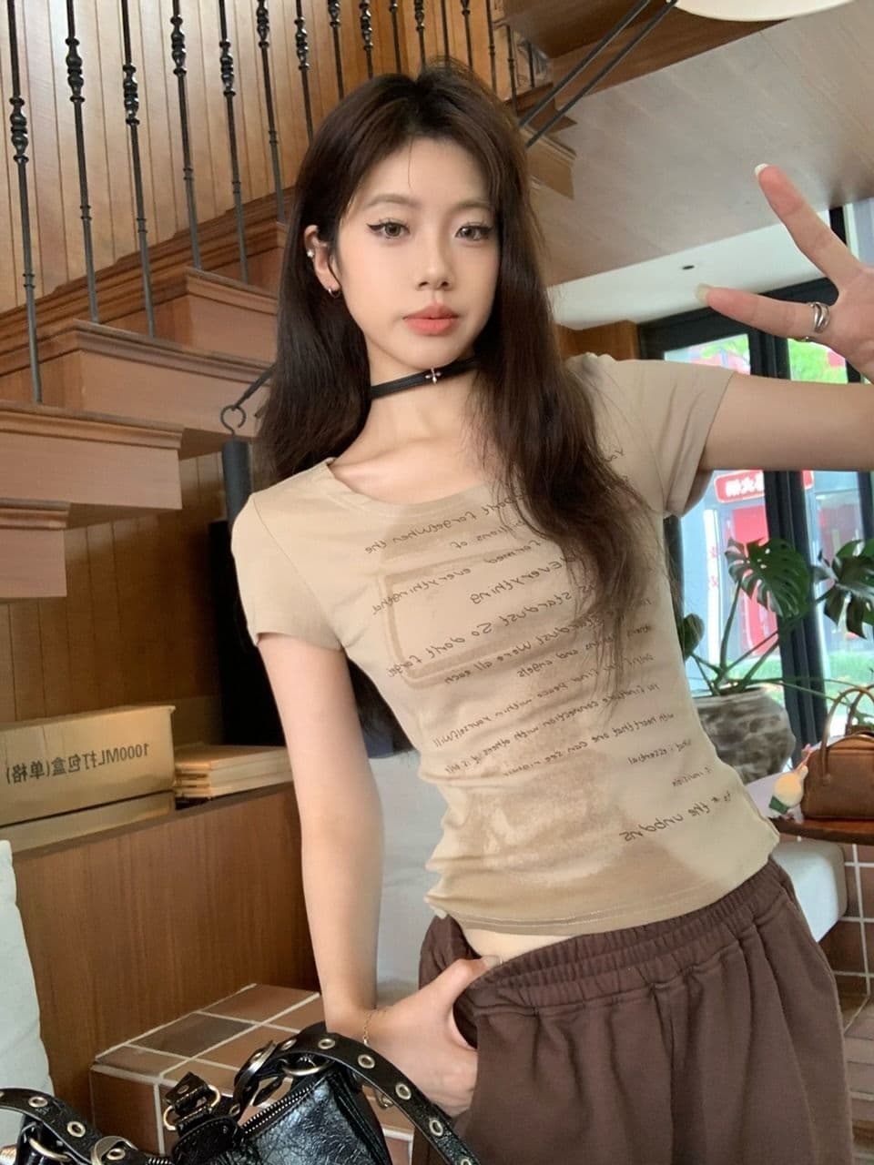 있음 선적 와 사고 방식 아메리칸 레트로 u 칼라 반팔 티셔츠 여름 핫걸 몸매 가꾸기 슬림해 보이는 디자인 센스 맨위 상세 이미지 5