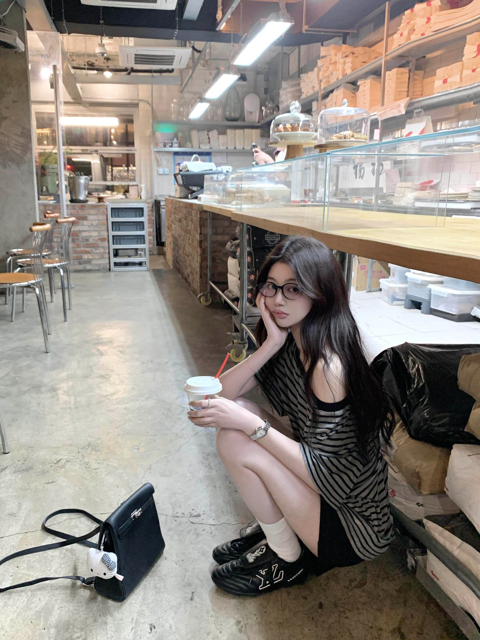 있음 선적 원본 대외 무역 면 한 부서 캐주얼 소녀 여름 느긋한 스트라이프 이슬 비스듬한 어깨 반팔 맨위 상세 이미지 6
