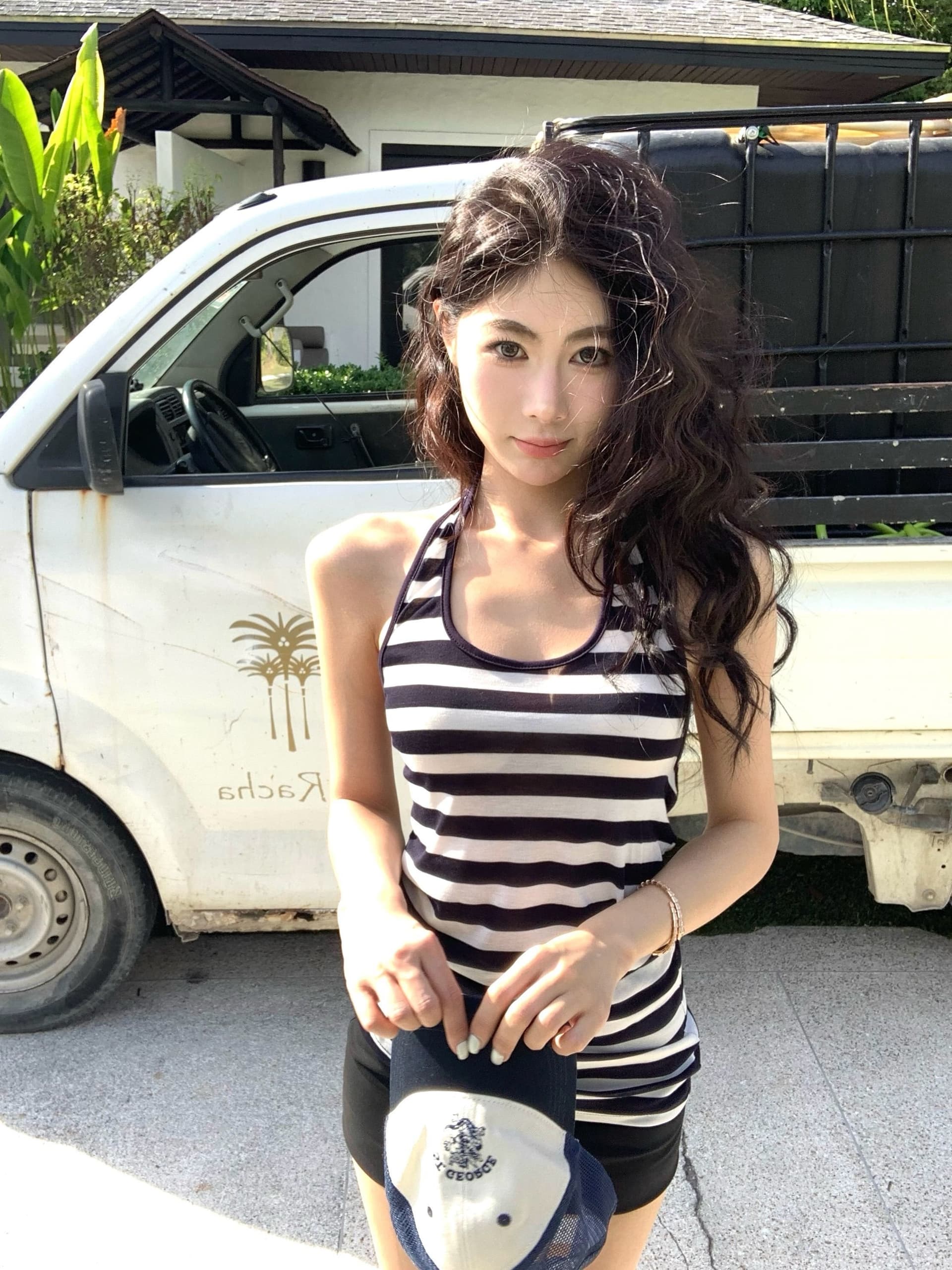 있음 선적 원본 핫걸 스트라이프 행침 목 캐미솔 여름 외출용 백리스 u 칼라 중간 길이 맨위 이미지 4