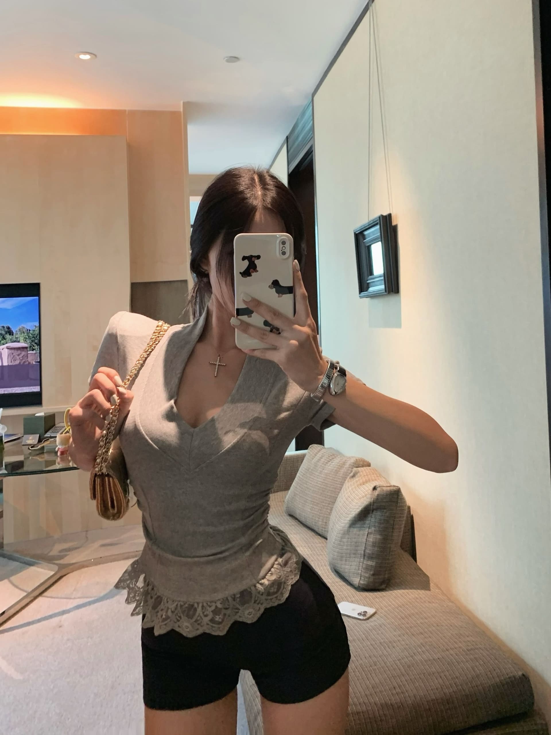 있음 선적 레이스 조각 V넥 반팔 티셔츠 여성 여름 주름 몸매 가꾸기 인사이드 가져 가라. 핫걸 회색 긍정적 인 어깨 의류 상세 이미지 2