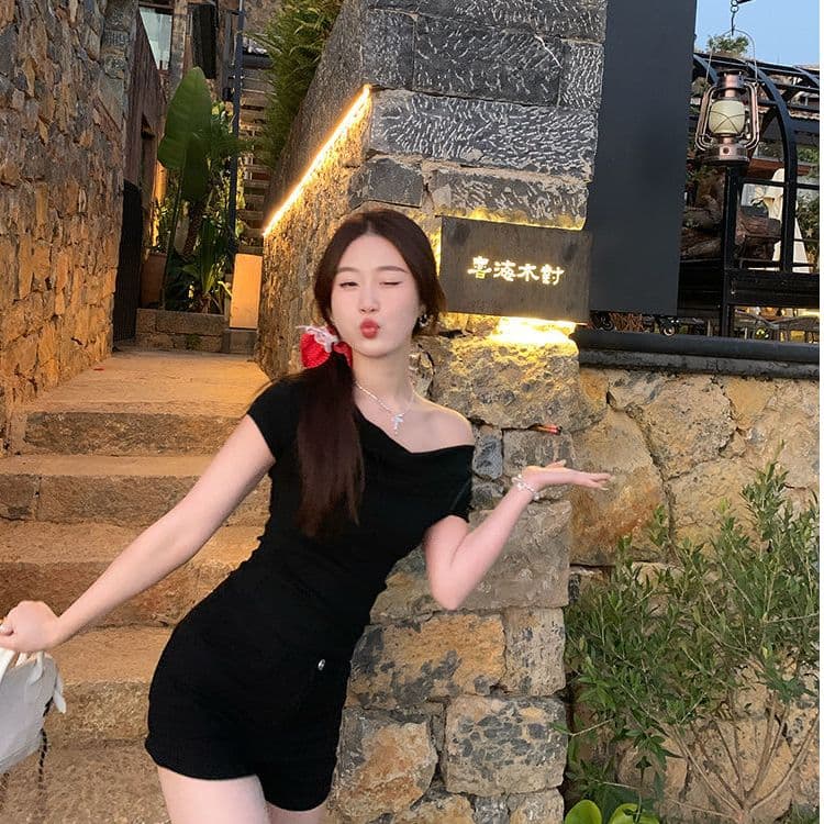 있음 선적 반팔 티셔츠 여성 한국 스타일 흔들다 칼라 새로운 몸매 가꾸기 순수한 욕망 바람 오프숄더 다용도 미니멀리즘 외출용 맨위 이미지 4
