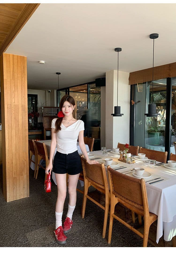 있음 선적 반팔 티셔츠 여성 한국 스타일 흔들다 칼라 새로운 몸매 가꾸기 순수한 욕망 바람 오프숄더 다용도 미니멀리즘 외출용 맨위 상세 이미지 21